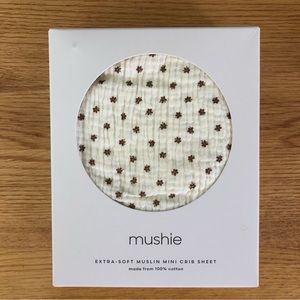 Extra soft mini muslin crib sheet